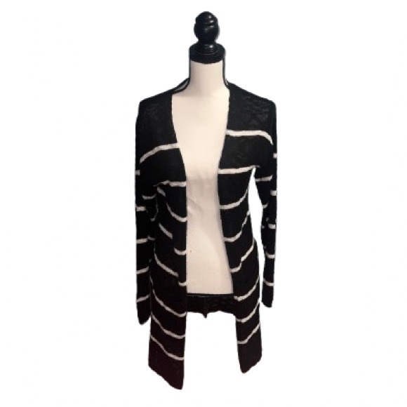 Love Tree Sweaters - Love tree- Black and white cardigan